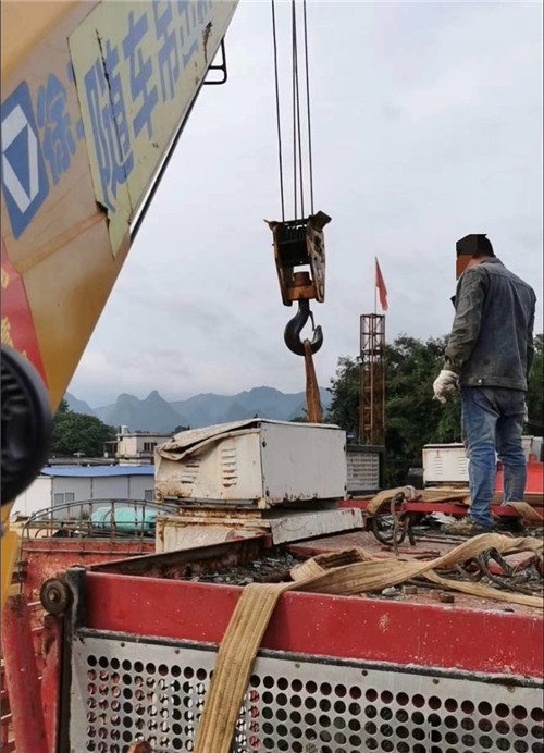 高明区大件吊装搬运设备常用的施工手势信号解答